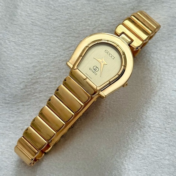 Gucci Accessories - AUTHENTIC RARE VINTAGE GUCCI HORSESHOE GOLD WATCH